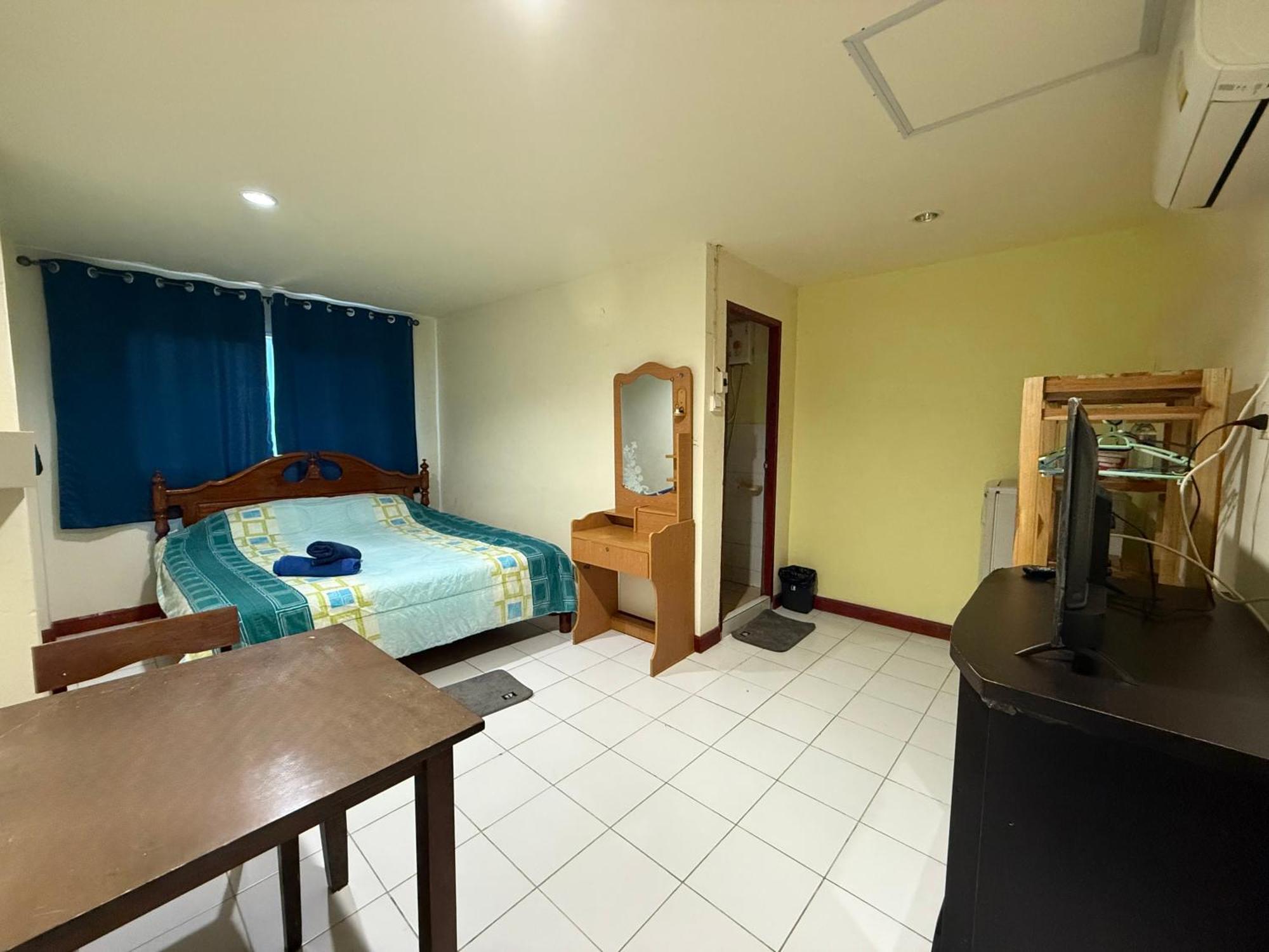 Bambus Motel Jomtien Beach Exterior photo